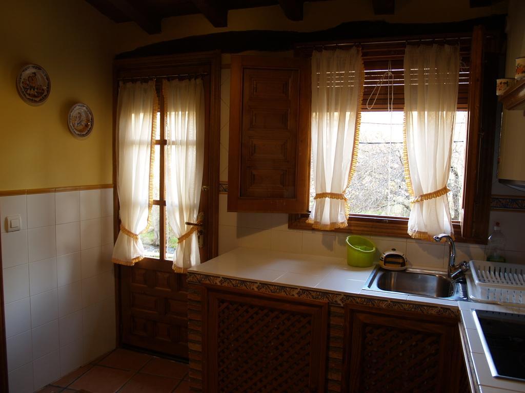 La Casa Del Vado Guest House Hervás Екстериор снимка